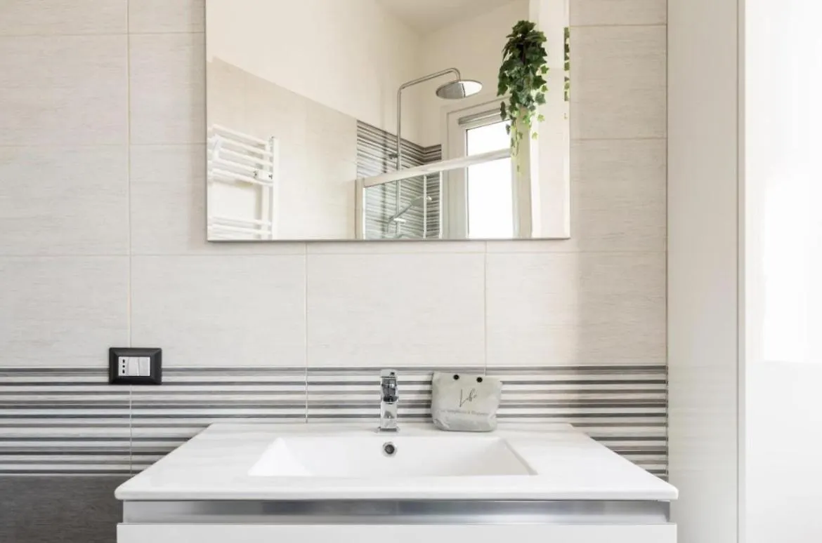 Luxury Apartment In Prada District Near Mm Brenta & Milan Center - Ideal For Business Profiles 0*,  Italy