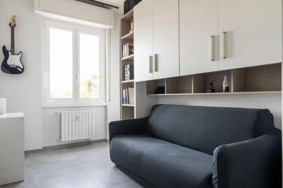 Luxury Apartment In Prada District Near Mm Brenta & Milan Center - Ideal For Business Profiles Italy