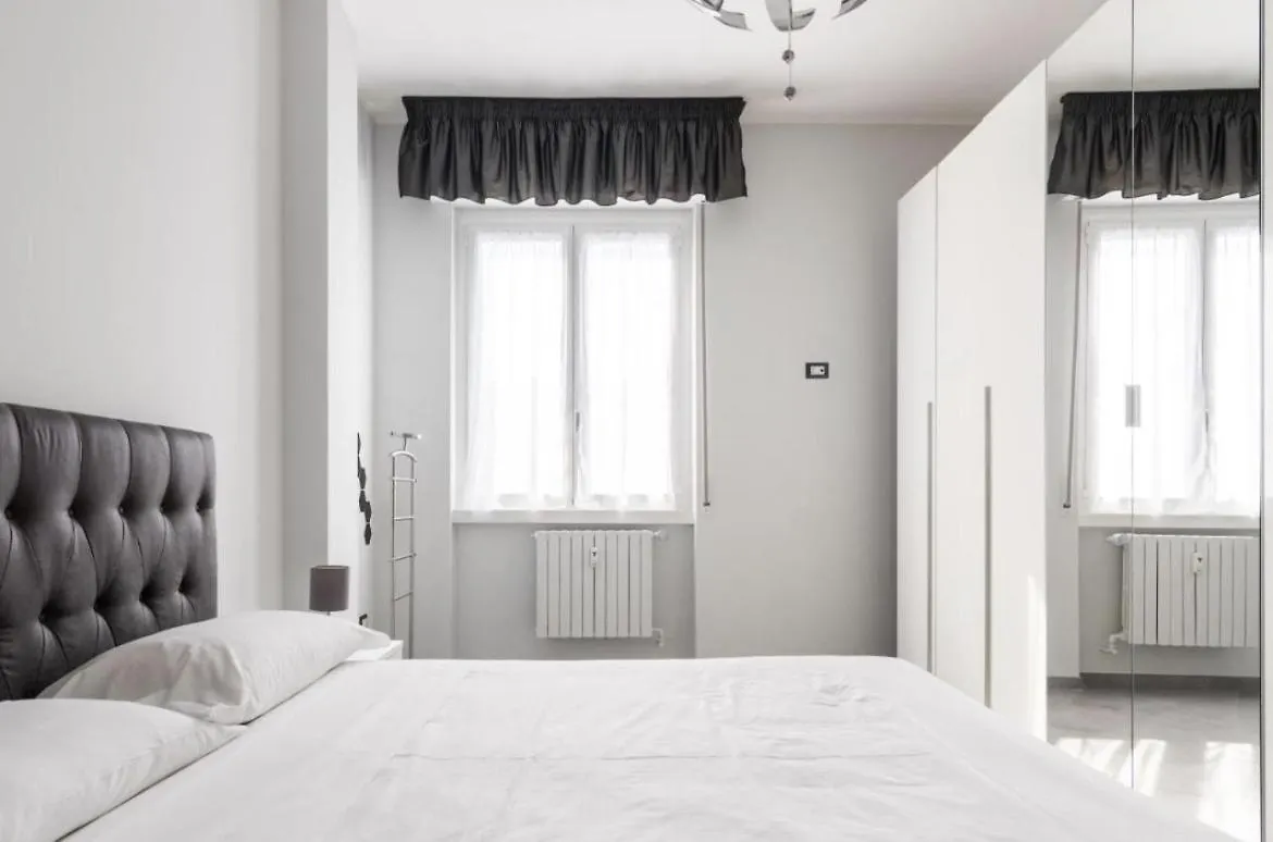 Luxury Apartment In Prada District Near Mm Brenta & Milan Center - Ideal For Business Profiles