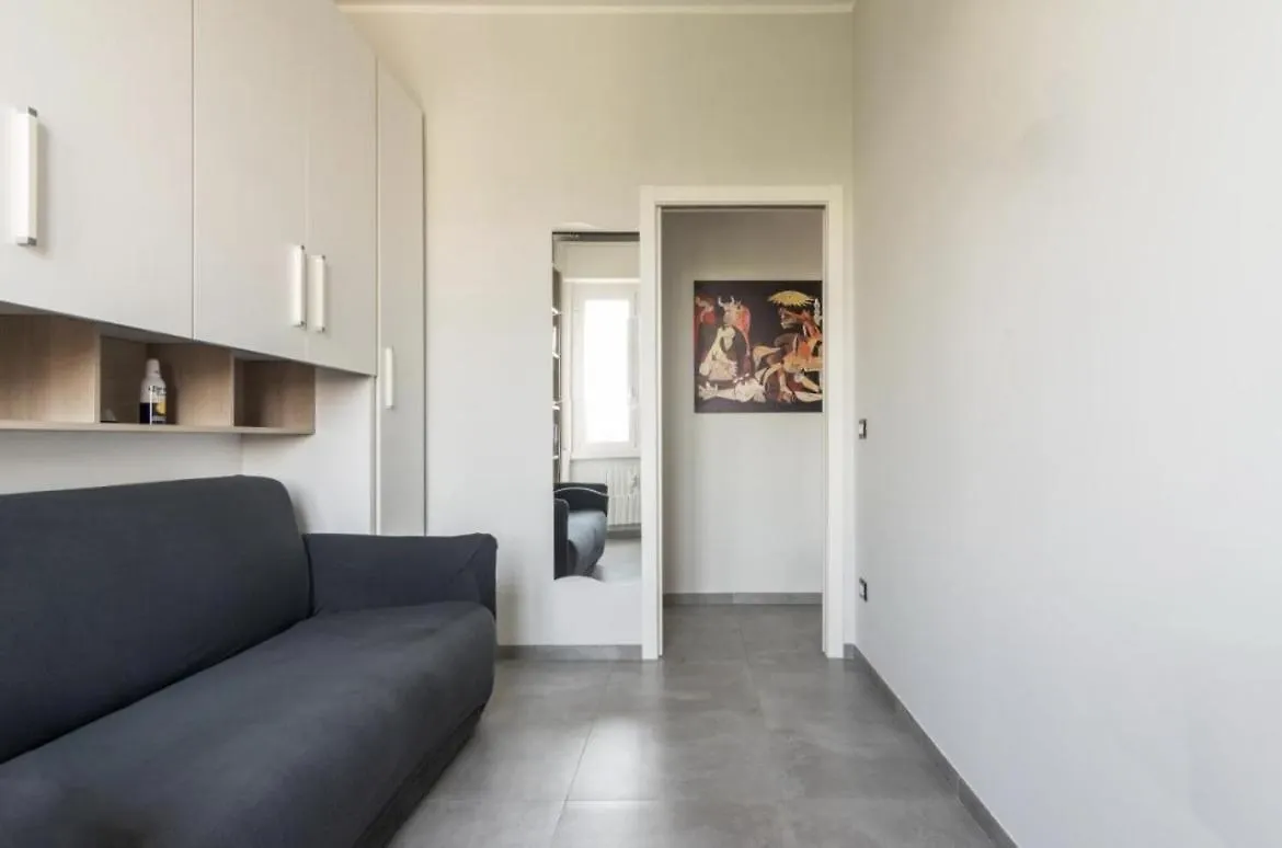Luxury Apartment In Prada District Near Mm Brenta & Milan Center - Ideal For Business Profiles